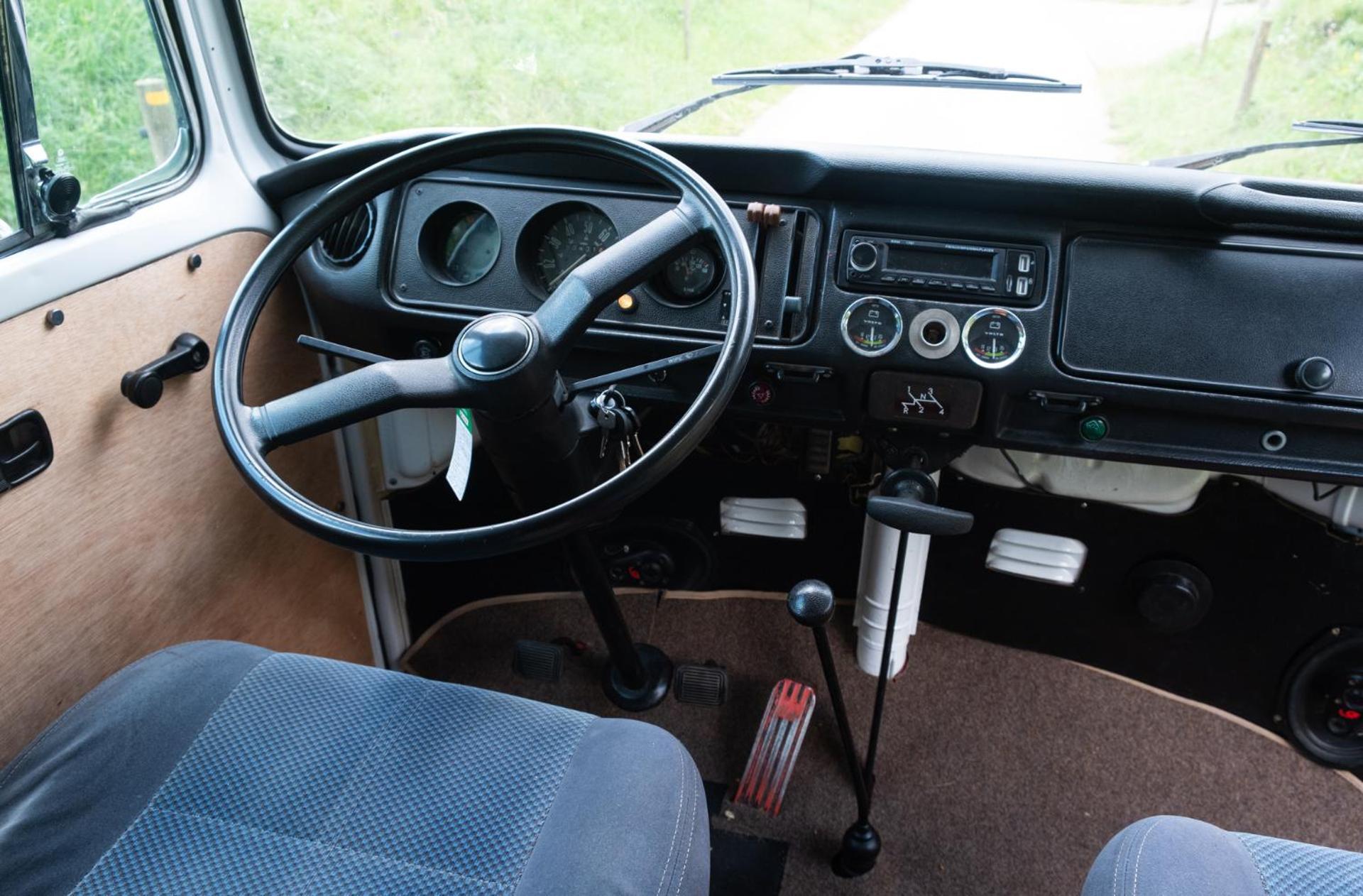 Retro Vw Kombi T2 Campervan Οσπιταλέτ ντε Λιοβρεγάτ Εξωτερικό φωτογραφία